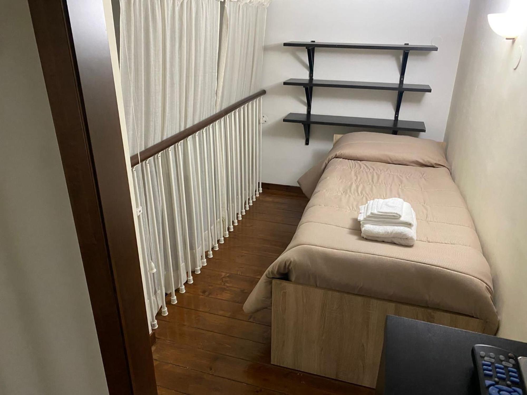 Holiday Home Napoli Station Luaran gambar